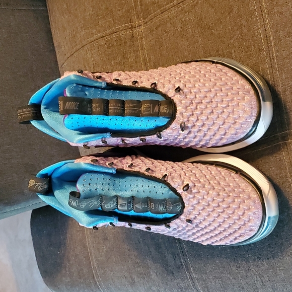 Nike Flight shoes - Picture 3 of 4